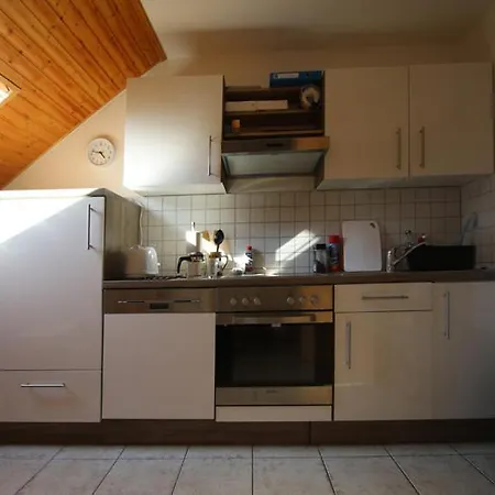 Gemuetliche Pomologische Gartenstrasse