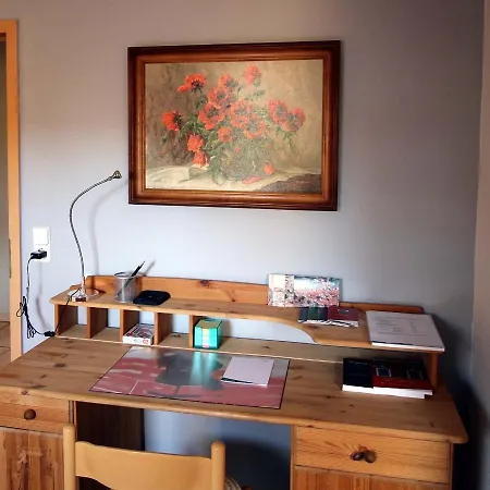 Gemuetliche Pomologische Gartenstrasse Apartment